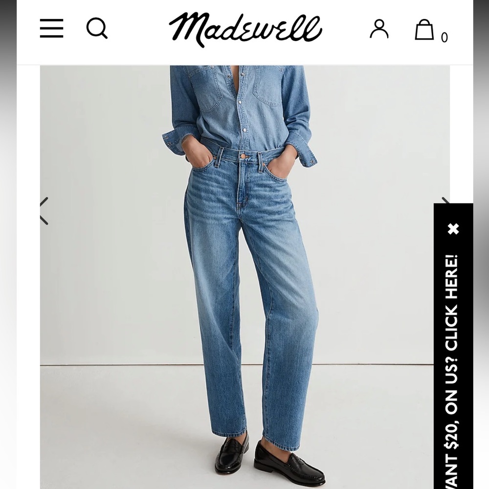 NWOT- boyfriend jeans in rosewell wash. SIZE 28